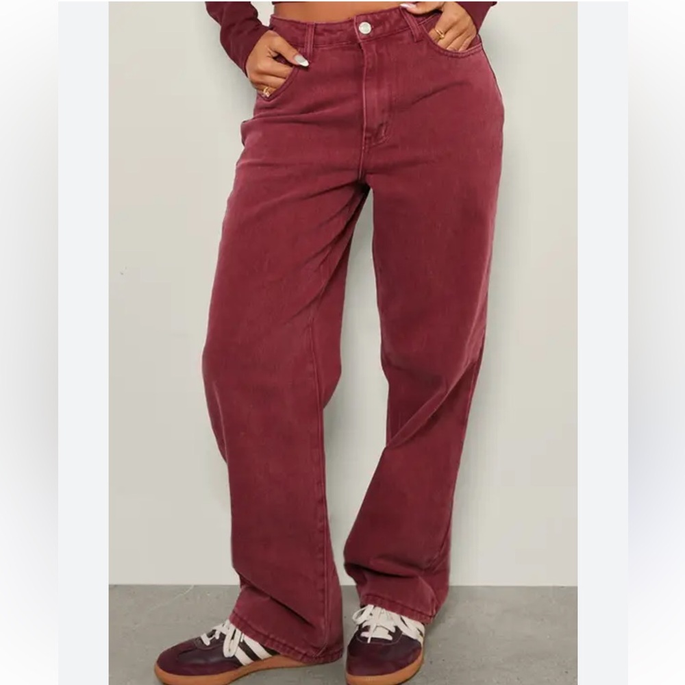PrettyLittleThing Trendy High Rise Wide-Leg Burgundy/Red Denim Jeans Woman 4